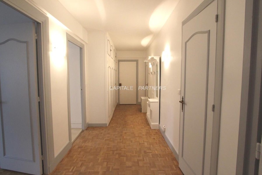 furnished  2 bedrooms Apartment PARIS 17 - 82 m²;