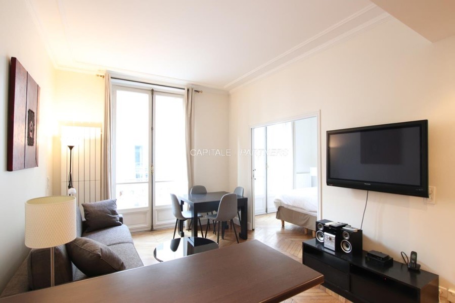 furnished  1 bedroom Apartment PARIS 8 - 55 m²;