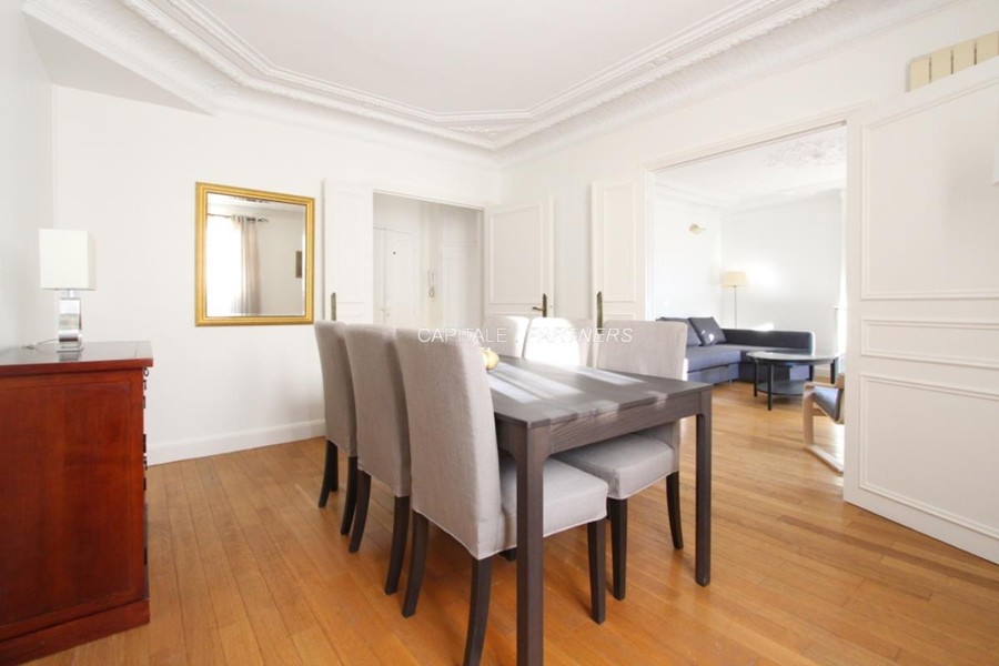 furnished  2 bedrooms Apartment PARIS 8 - 89 m²;