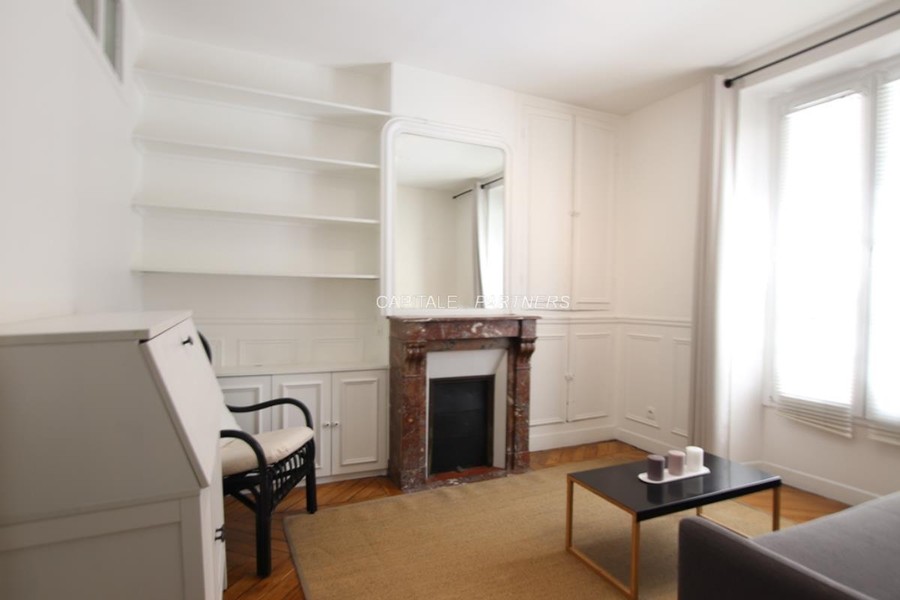 furnished  1 bedroom Apartment PARIS 17 - 38 m²;