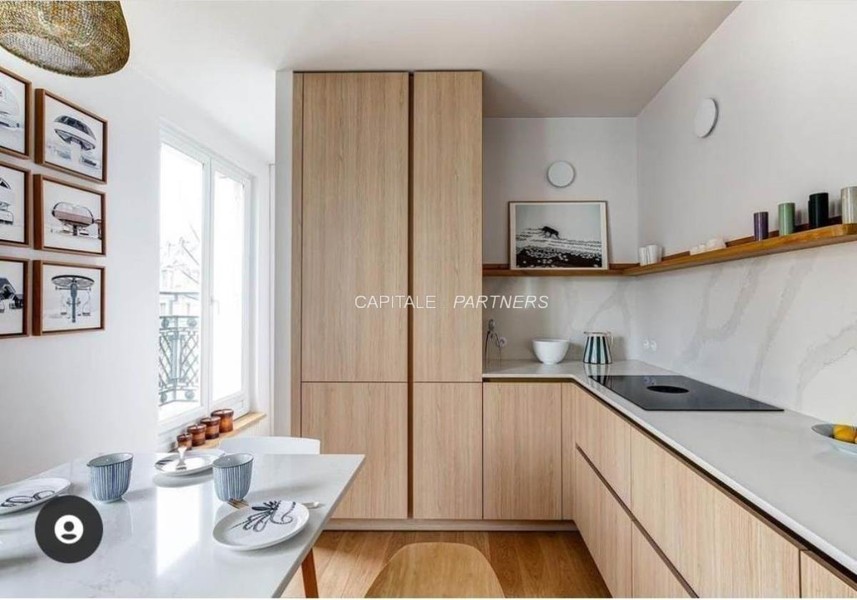 furnished  4 bedrooms Apartment PARIS 9 - 130 m²;