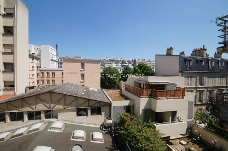 furnished  2 bedrooms Apartment PARIS 15 - 54 m²;