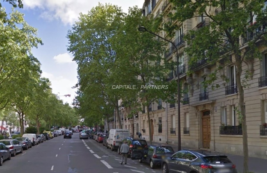 furnished  2 bedrooms Apartment PARIS 16 - 71 m²;