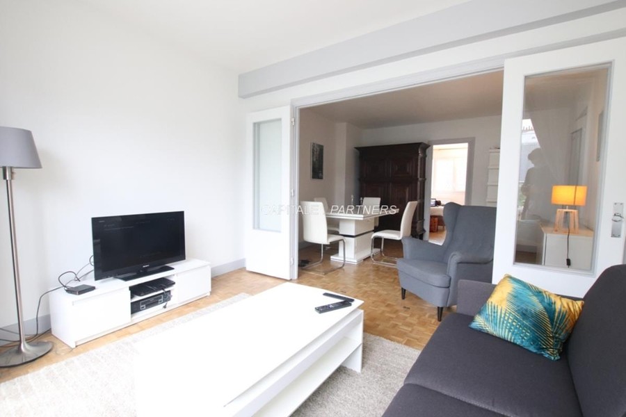 furnished  2 bedrooms Apartment PARIS 17 - 82 m²;