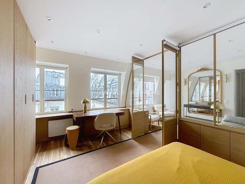 furnished  1 bedroom Apartment PARIS 1 - 34 m²;