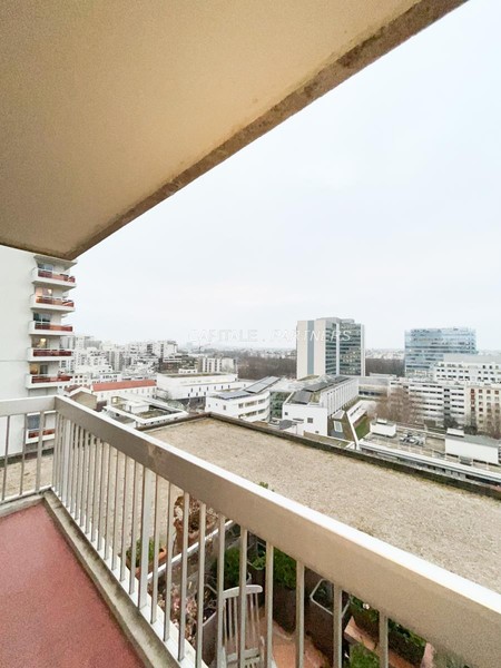  3 bedrooms Apartment COURBEVOIE - 88 m²;