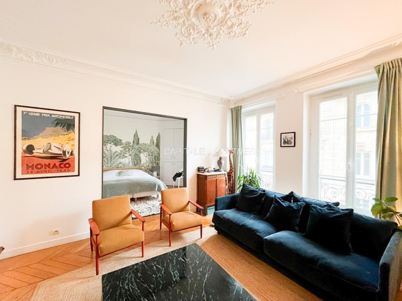 furnished  2 bedrooms Apartment LEVALLOIS-PERRET - 71 m²;