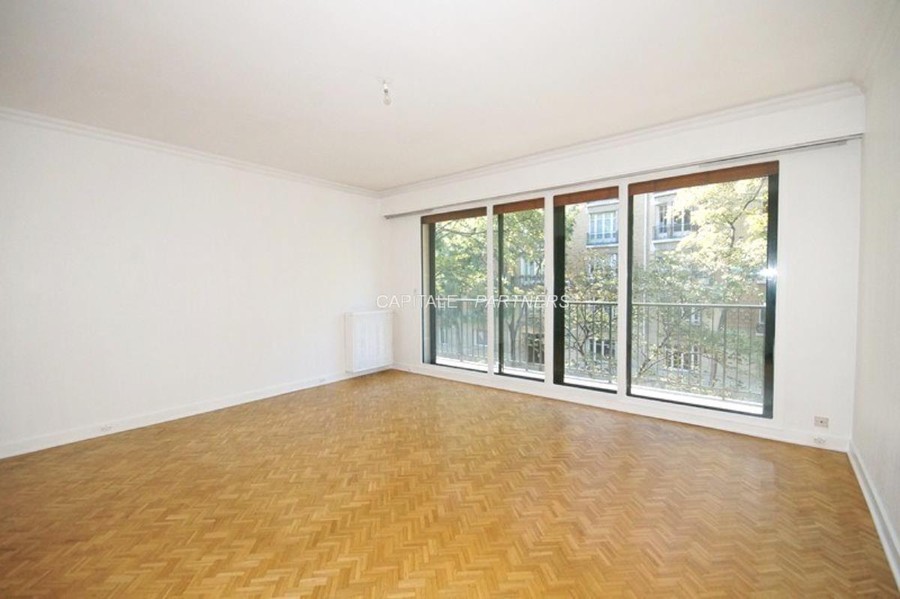  2 bedrooms Apartment PARIS 16 - 79 m²;