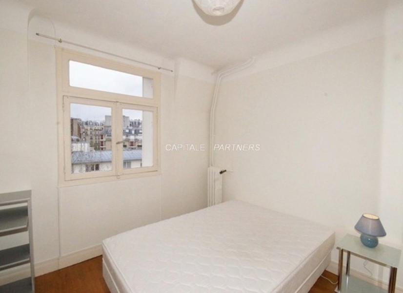 furnished  1 bedroom Apartment PARIS 16 - 43 m²;