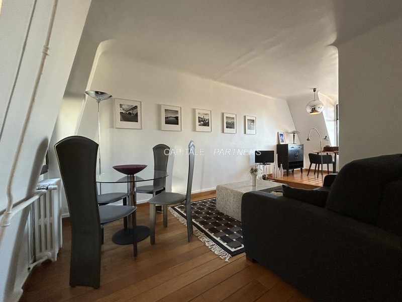 furnished  1 bedroom Apartment PARIS 16 - 40 m²;