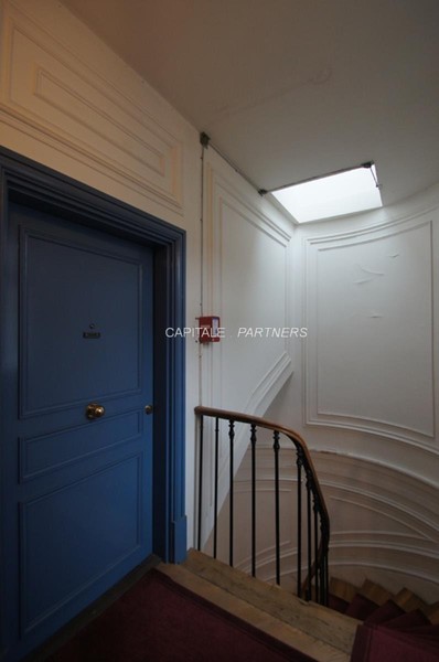 furnished  1 bedroom Apartment PARIS 8 - 46 m²;