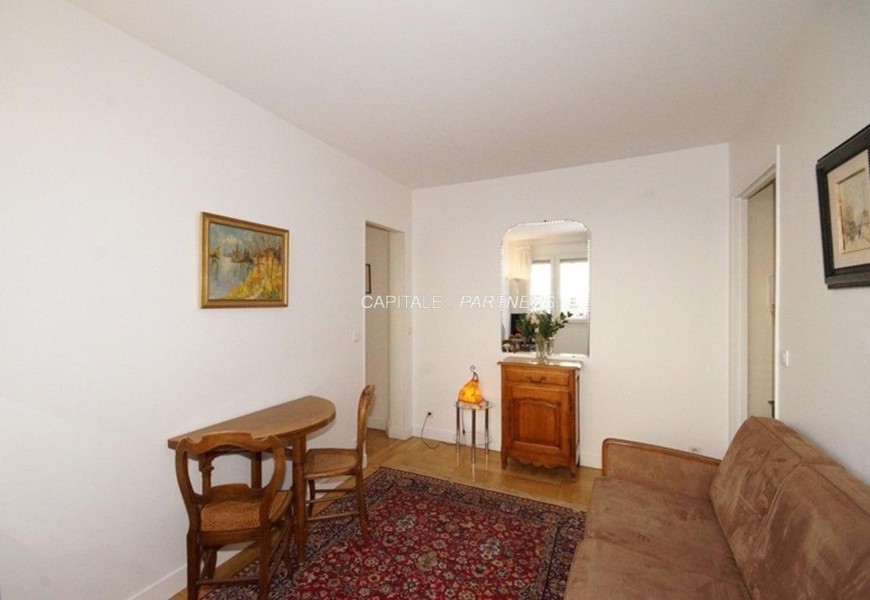 furnished  1 bedroom Apartment BOULOGNE - 30 m²;