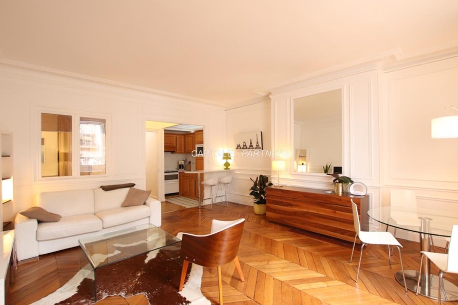 furnished  1 bedroom Apartment PARIS 9 - 52 m²;