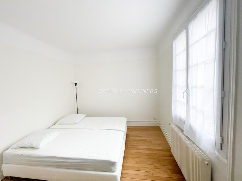 furnished  2 bedrooms Apartment ISSY-LES-MOULINEAUX - 86 m²;