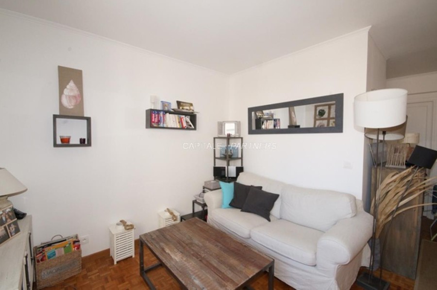 furnished  2 bedrooms Apartment PARIS 15 - 54 m²;