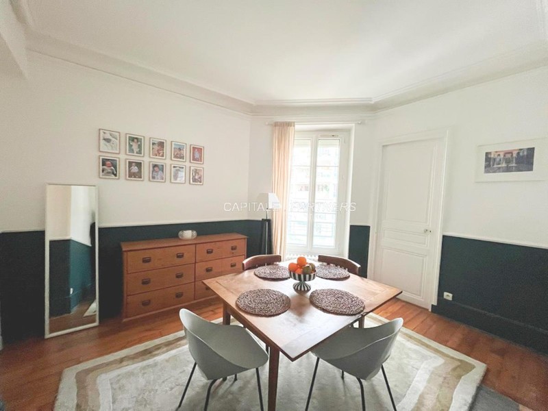 furnished  2 bedrooms Apartment LEVALLOIS-PERRET - 71 m²;