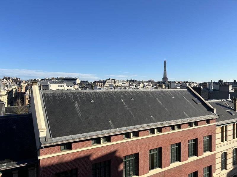 furnished  1 bedroom Apartment PARIS 16 - 40 m²;