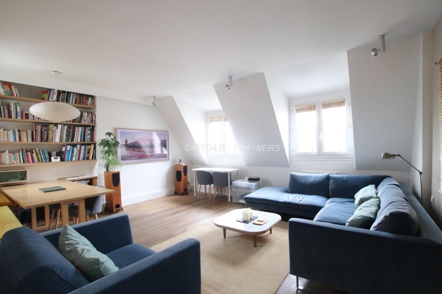 furnished  2 bedrooms Apartment PARIS 5 - 71 m²;