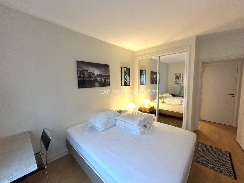 furnished  1 bedroom Apartment PARIS 16 - 46 m²;