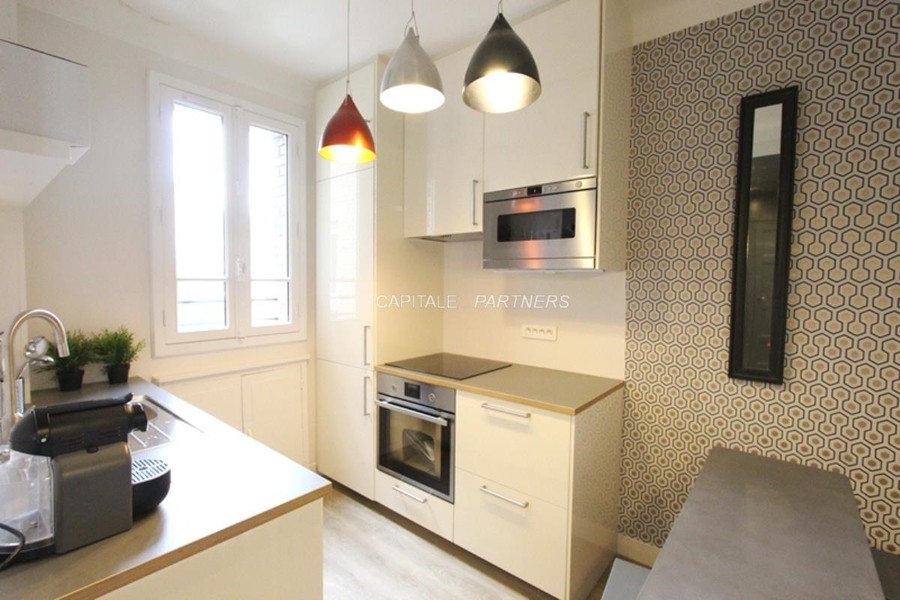 furnished  1 bedroom Apartment PARIS 17 - 46 m²;