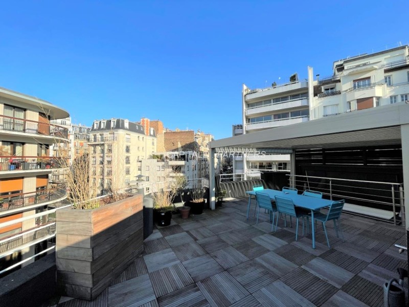 furnished  2 bedrooms Apartment PARIS 15 - 63 m²;