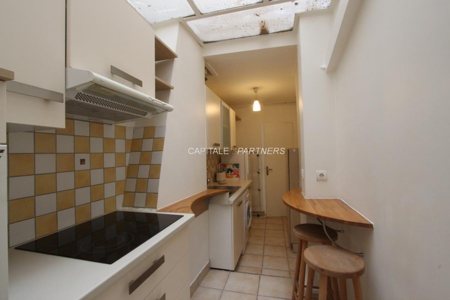 furnished  2 bedrooms Apartment PARIS 8 - 55 m²;