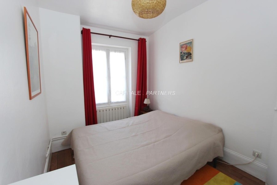 furnished  1 bedroom Apartment PARIS 6 - 30 m²;