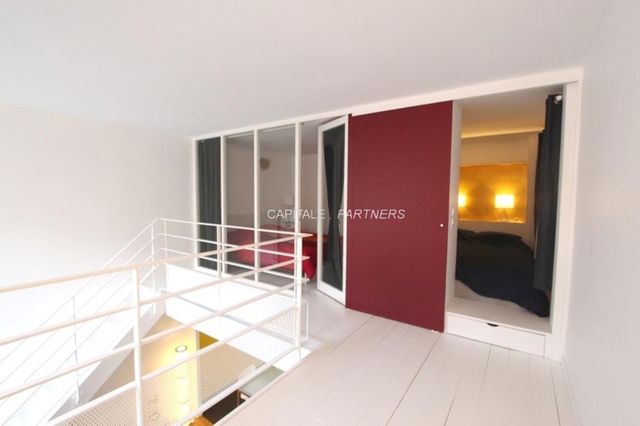 furnished  2 bedrooms Apartment PARIS 15 - 75 m²;