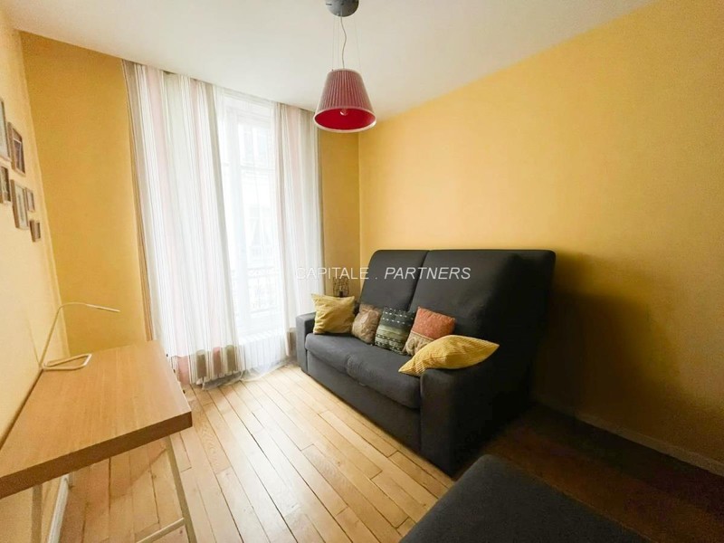 furnished  3 bedrooms Apartment PARIS 16 - 76 m²;