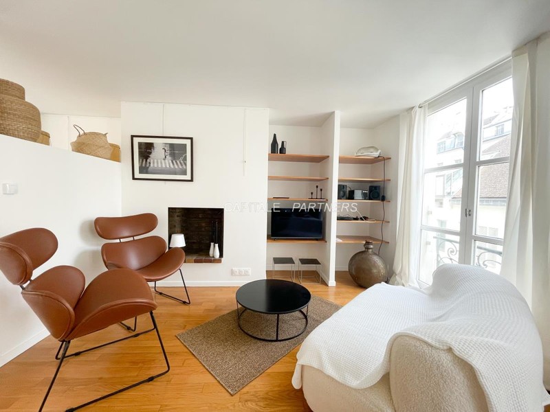 furnished  1 bedroom Apartment PARIS 4 - 35 m²;