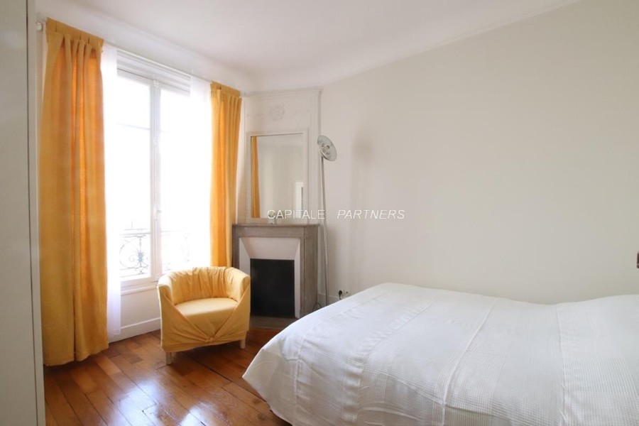 furnished  1 bedroom Apartment PARIS 11 - 54 m²;