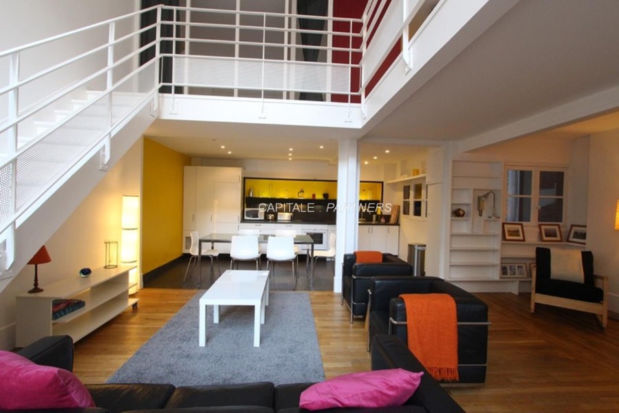 furnished  2 bedrooms Apartment PARIS 15 - 75 m²;