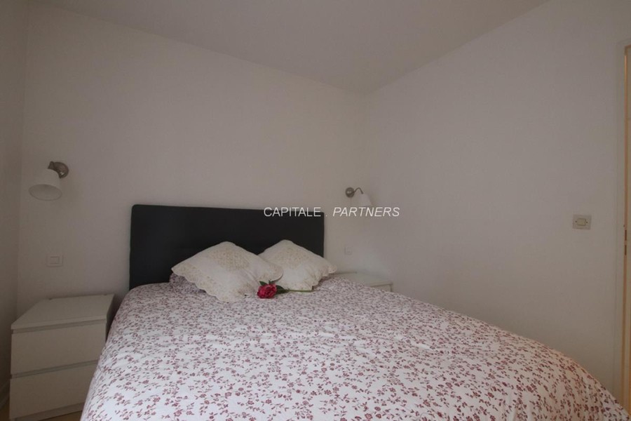 furnished  1 bedroom Apartment PARIS 11 - 51 m²;