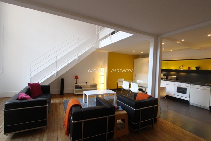 furnished  2 bedrooms Apartment PARIS 15 - 75 m²;