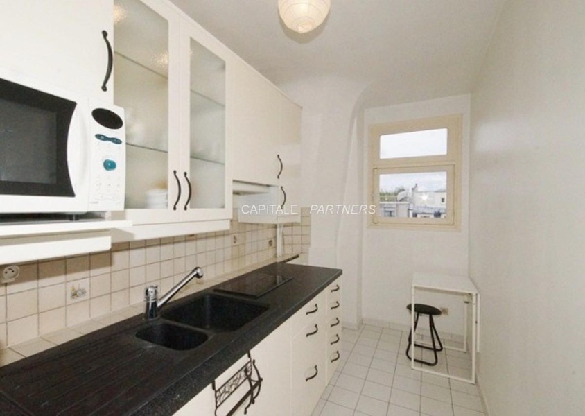 furnished  1 bedroom Apartment PARIS 16 - 43 m²;