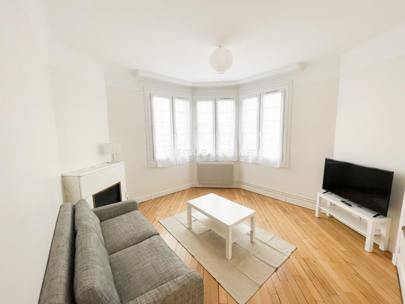 furnished  2 bedrooms Apartment ISSY-LES-MOULINEAUX - 86 m²;