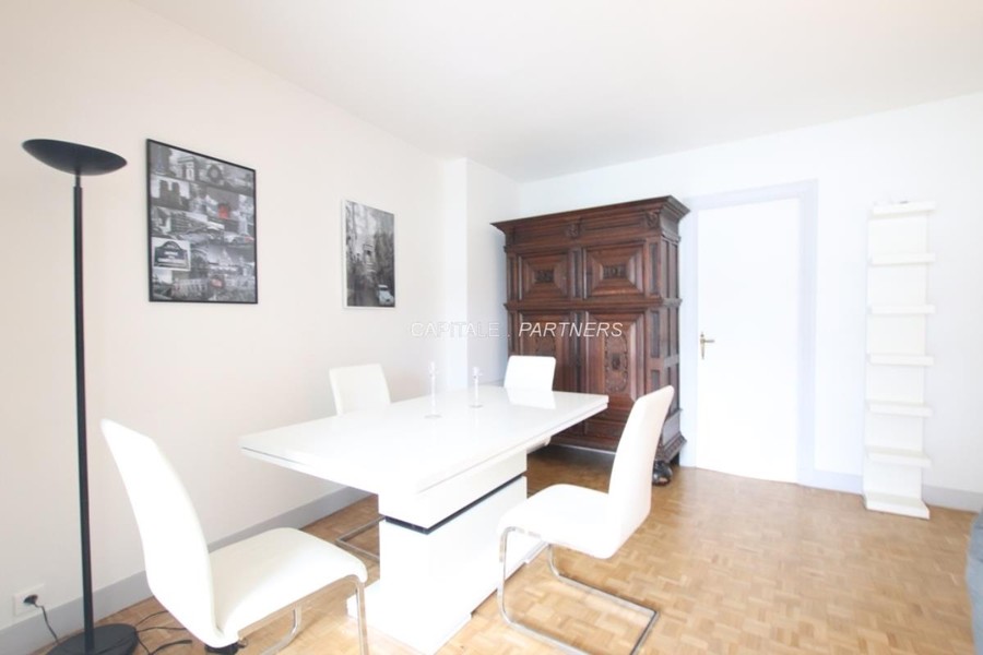 furnished  2 bedrooms Apartment PARIS 17 - 82 m²;