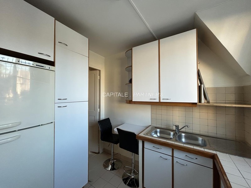 furnished  2 bedrooms Apartment PARIS 17 - 105 m²;