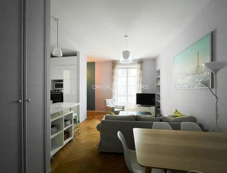 furnished  3 bedrooms Apartment PARIS 16 - 76 m²;