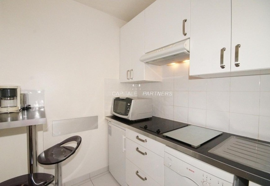 furnished  1 bedroom Apartment BOULOGNE - 30 m²;